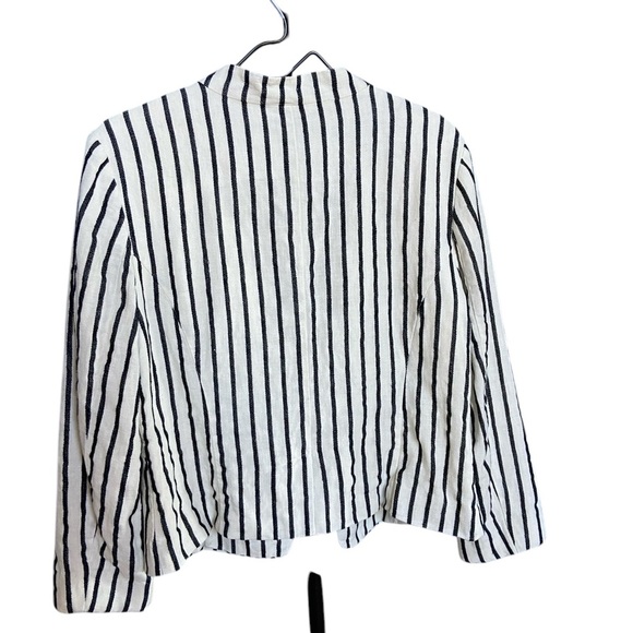 LOFT Women's Black and White Striped Jacket - Picture 2 of 6